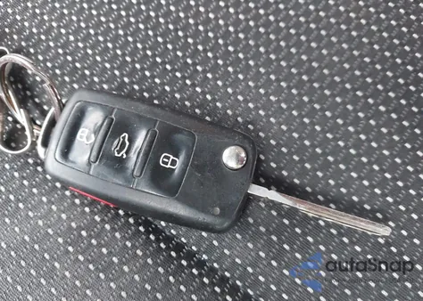 2016 Volkswagen Passat 1.8T S из США, поврежденный, VIN 1VWAT7A32GC009947